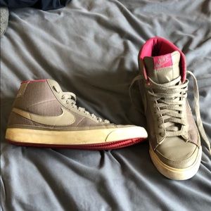 Nike Blazer Men’s size 9.5